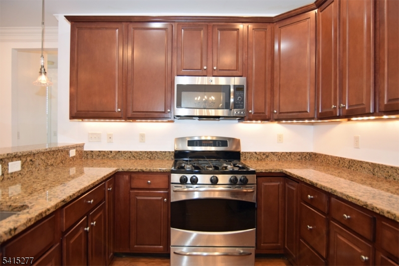 369 Victoria Drive 369