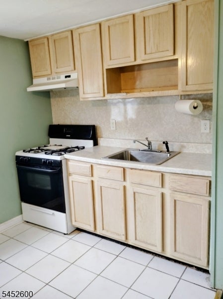 87 Perry St 2
