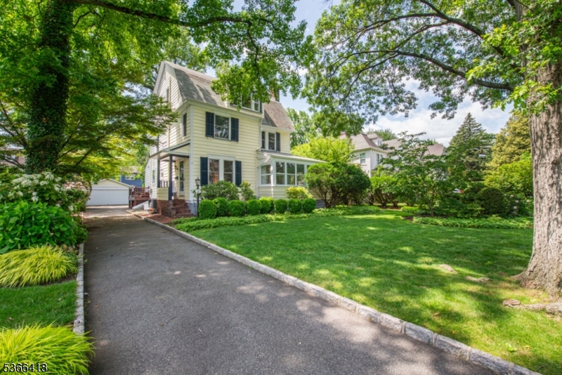 214 Inwood Ave