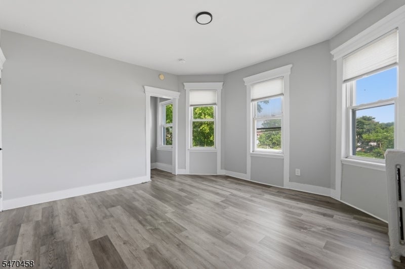 68 Mill St 4