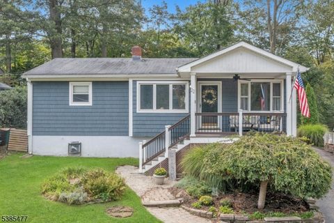 22 Bannehr St Oakland Boro NJ 07436