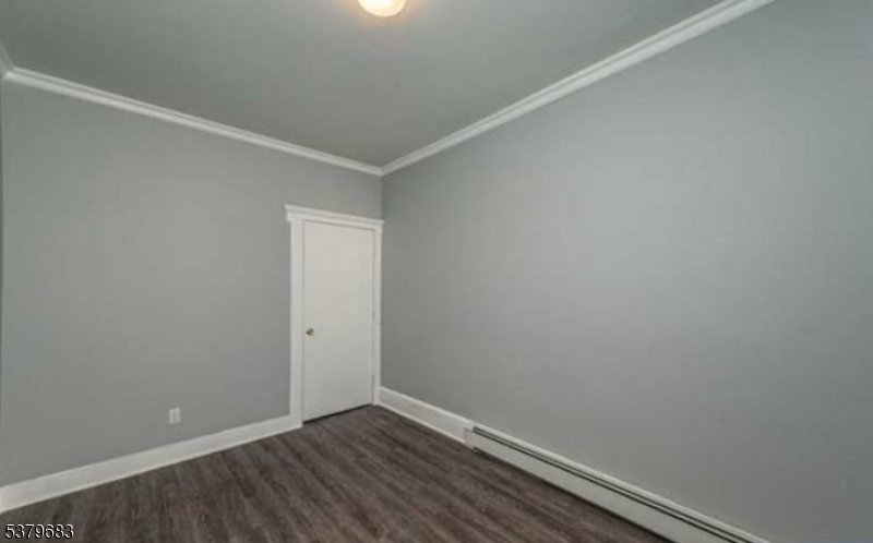 1099-1101 Ringwood Ave