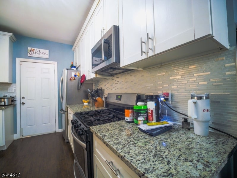 221 Rutledge Ave