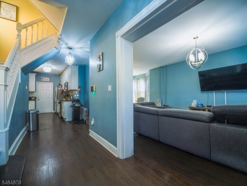 221 Rutledge Ave