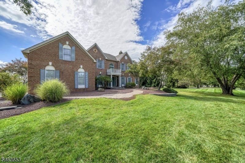 221 Johns Lane