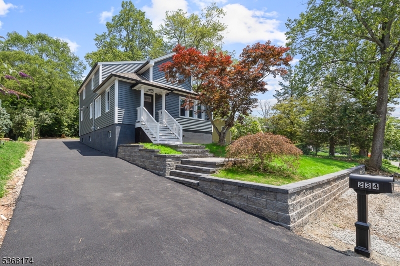 234 High St