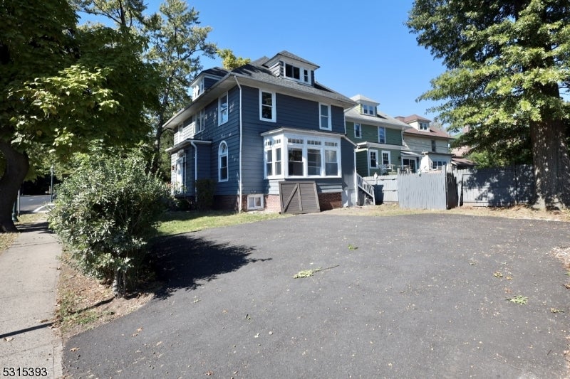 6 Stanley Rd