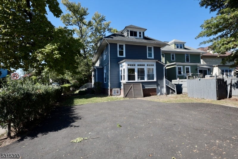 6 Stanley Rd
