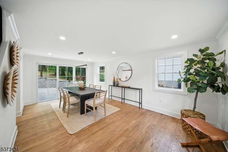 51 Southwynde Dr
