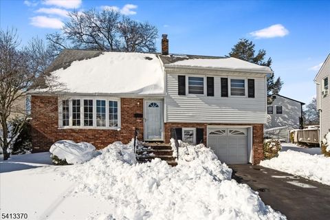 30 Andover Pl Bloomfield Twp. NJ 07003
