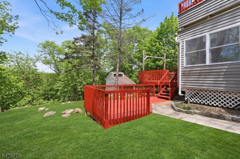 26 Hillview Ter