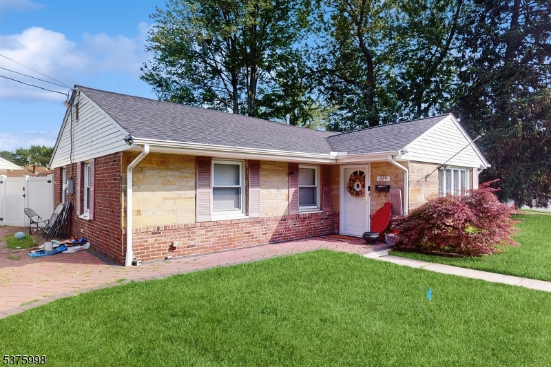 229 Old Post Rd