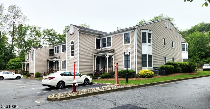 120 Willard St 15