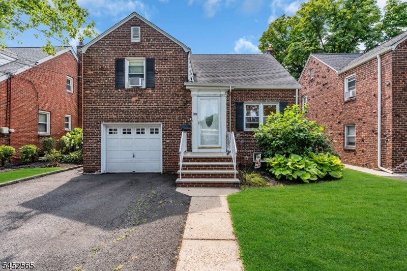 309 Raritan Rd