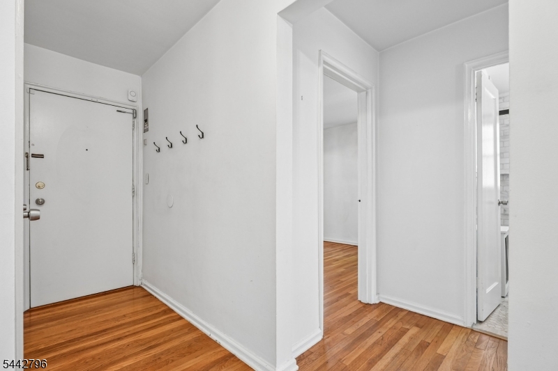 349 Bloomfield Ave 10