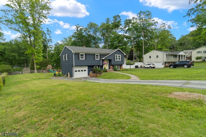 9 Partridge Ln