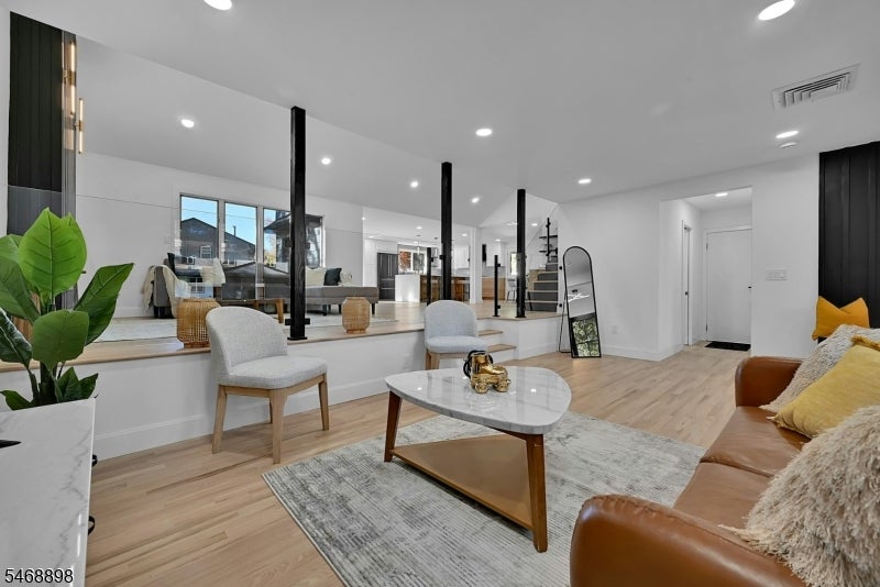 236 Campora Dr