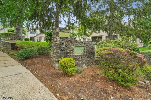 83 Park Edge Condo 3C Berkeley Heights Twp. NJ 07922