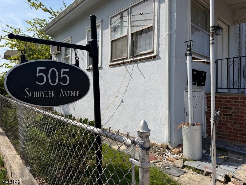 505 Schuyler Ave