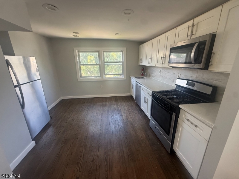 283 Isabella Ave