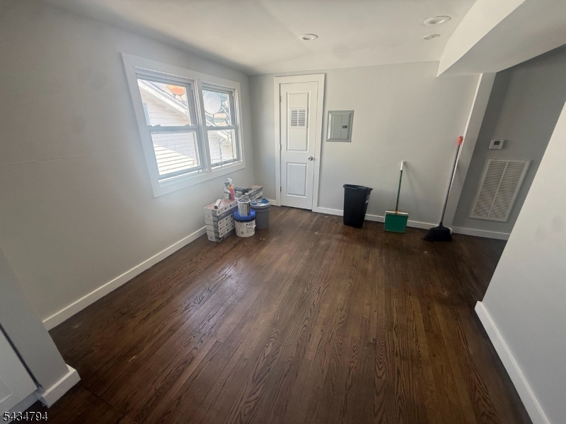 283 Isabella Ave