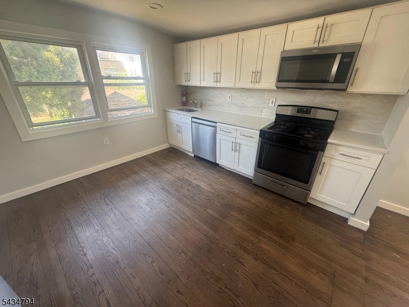 283 Isabella Ave