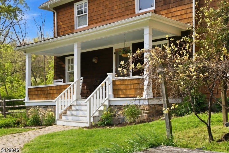 12 COLD SPRINGS ROAD