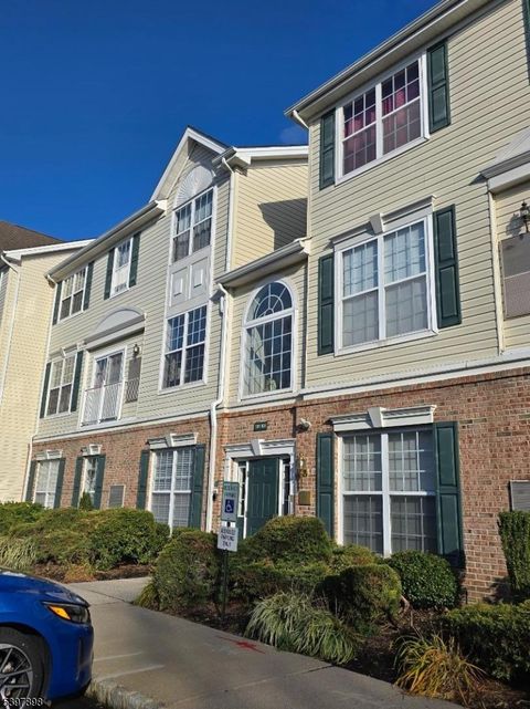 106 Limerick Ln Lopatcong Twp. NJ 08865