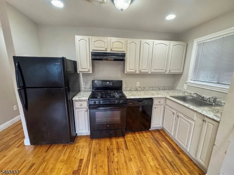 332 Mechanic St