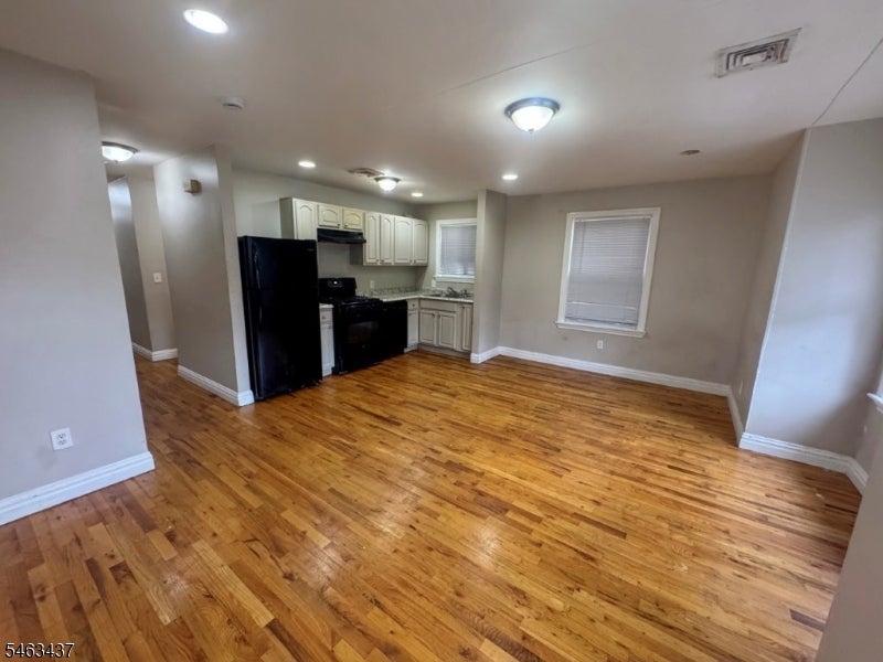 332 Mechanic St
