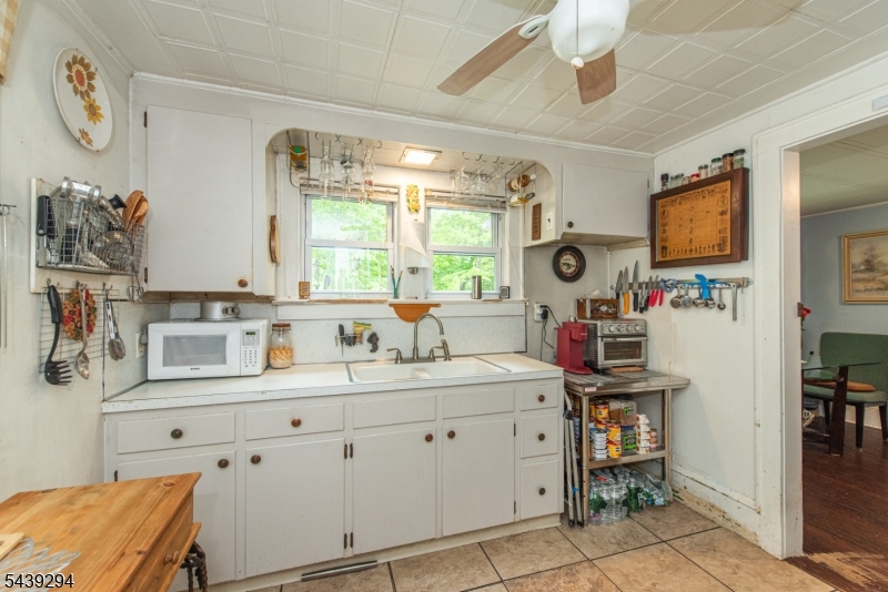 133 Woodside Ave