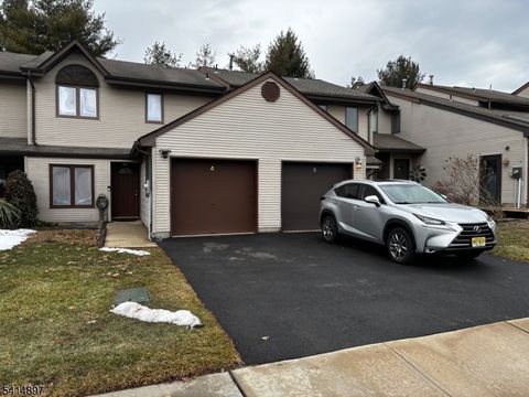 4 Peach Ct Raritan Twp. NJ 08822