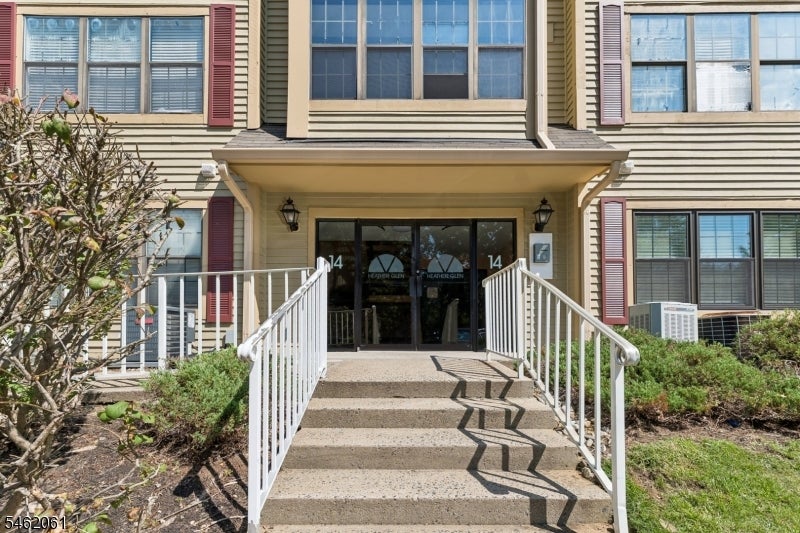 1403 Stoneridge Cir