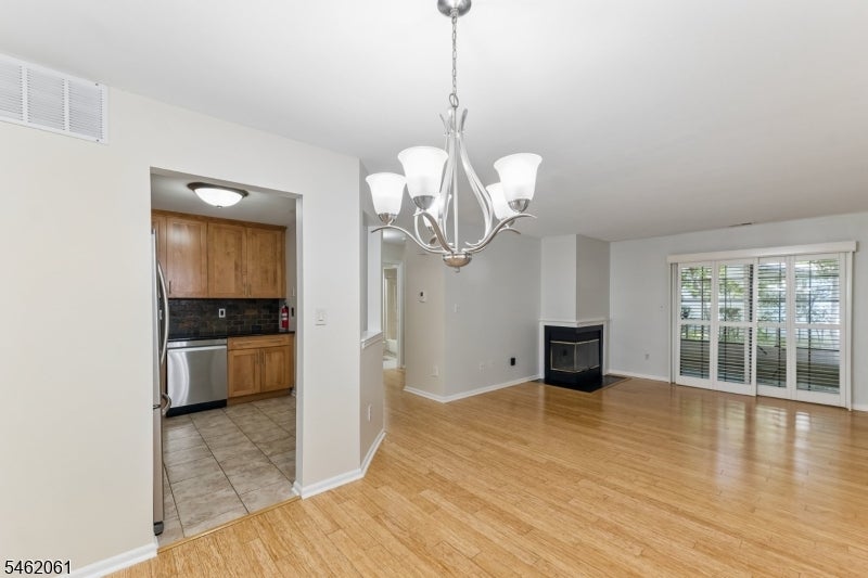 1403 Stoneridge Cir