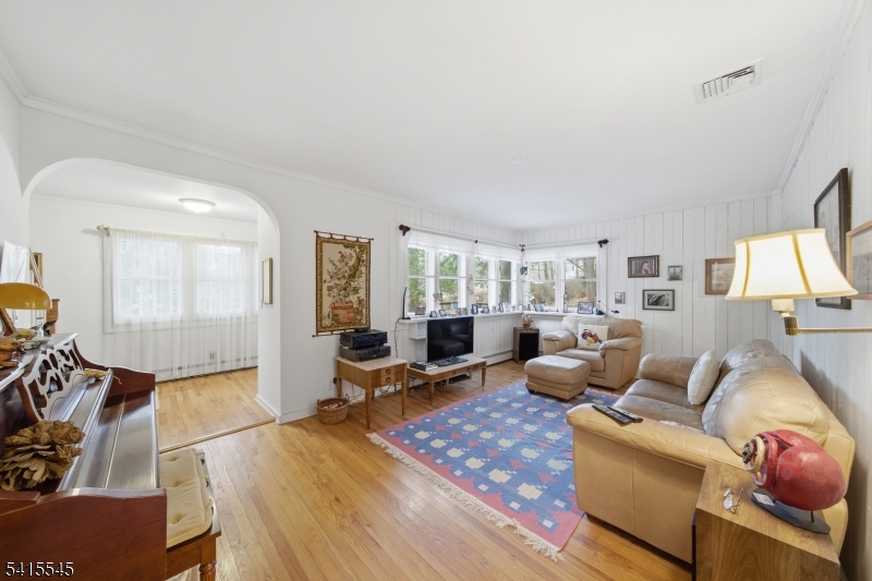 4 Emmet Roche Dr