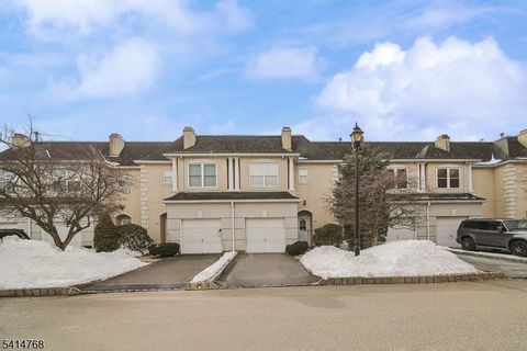 8005 Brittany Dr 8005 Wayne Twp. NJ 07470