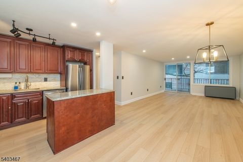 1 Wall St 1E Fort Lee Boro NJ 07024