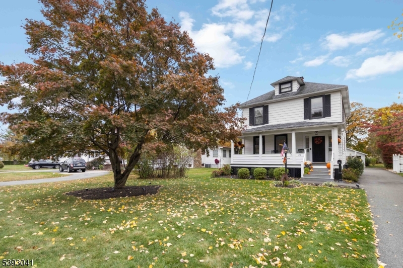 22 Glenbrook Rd