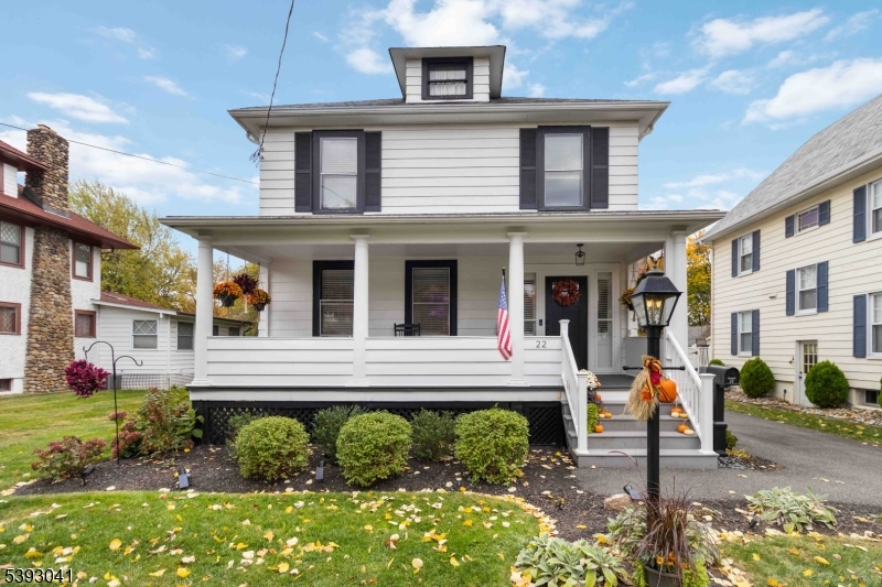 22 Glenbrook Rd