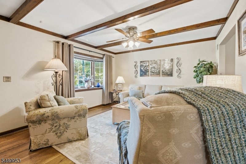 5-22 Hazel Pl