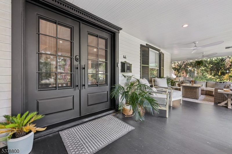 44 Washington Pl