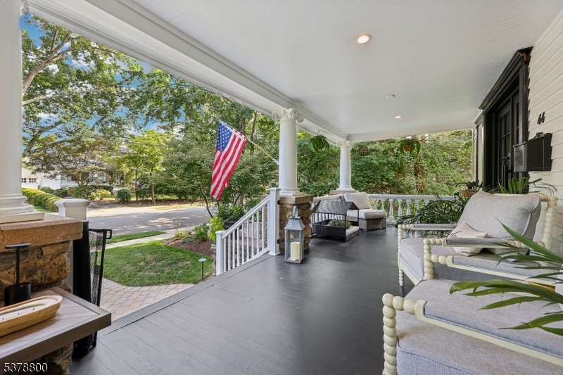 44 Washington Pl