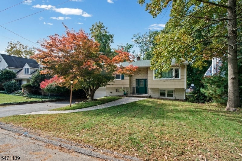 52 Dacotah Ave