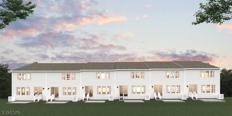 7 Reservoir Court 1004