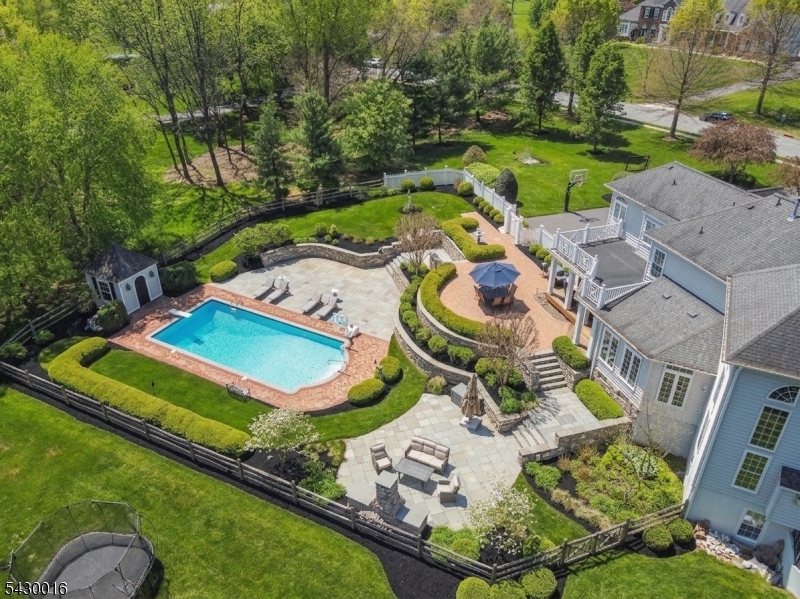 1 Buckeye Ln