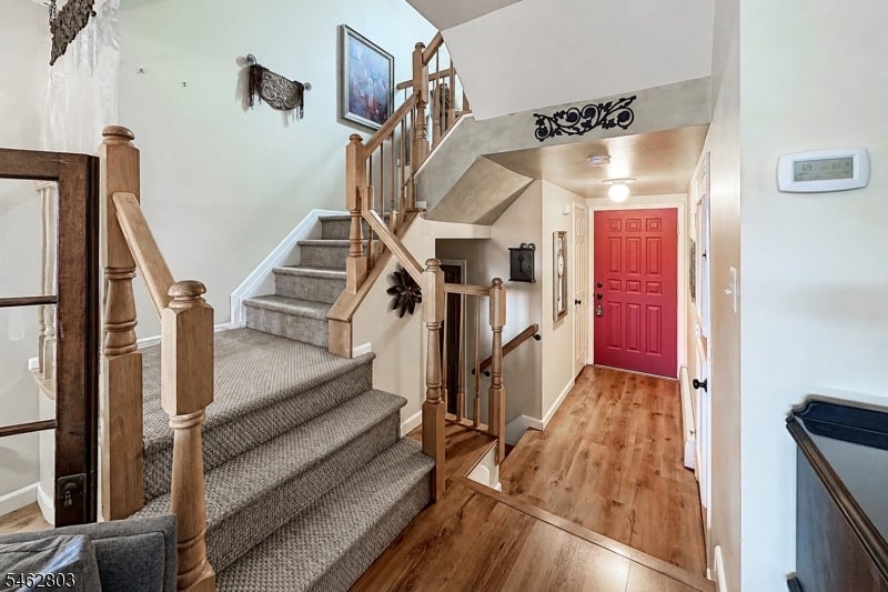 44 Hickory Hill Ct