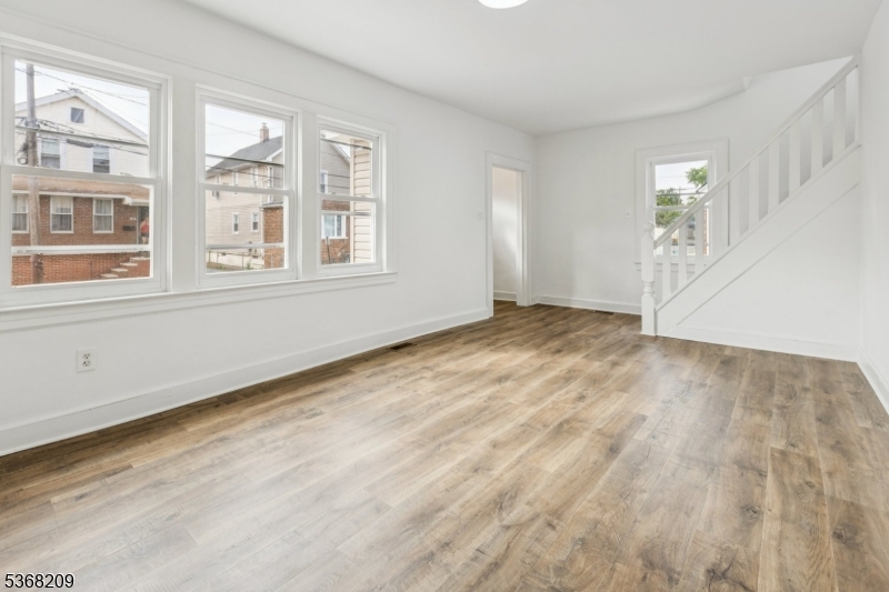 1282 Baker St