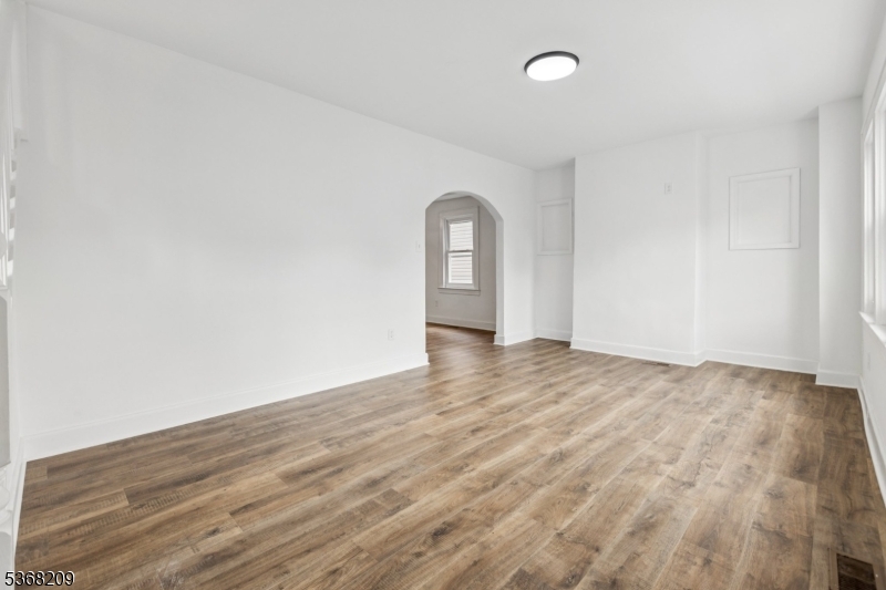 1282 Baker St