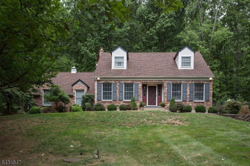 219 E Mountain Rd