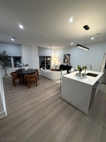 423 South avenue west 201